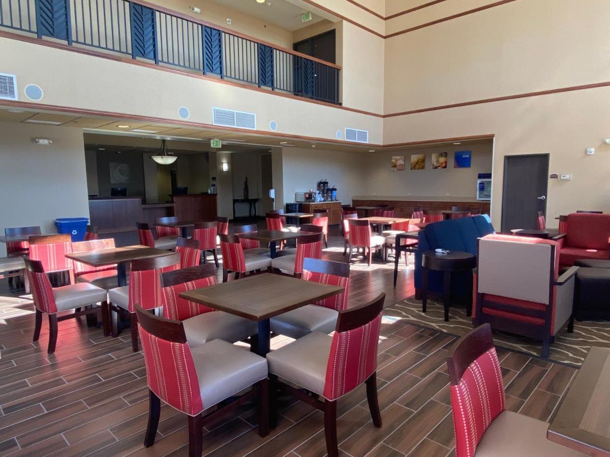 Comfort Inn & Suites Goodland Exteriér fotografie